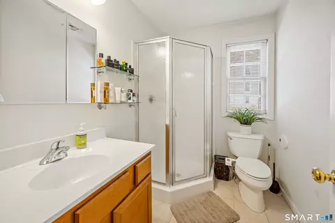 Bath - 396 Ward St, Wallingford, CT 06492 photo 1 of 2