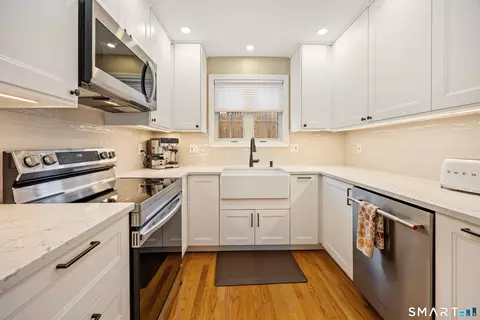 Kitchen - 396 Ward St, Wallingford, CT 06492 photo 3 of 4