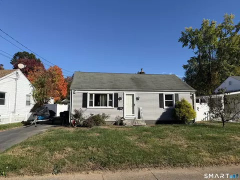 61 Shadycrest Dr, East Hartford, CT 06118