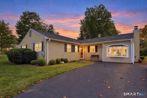 7 Dogwood Ln, Newington, CT 06111