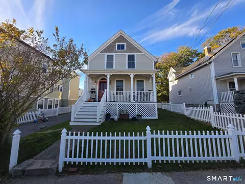 63 Belden St, New London, CT 06320