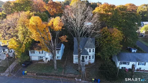 35 Edgehill Ave, Waterbury, CT 06704