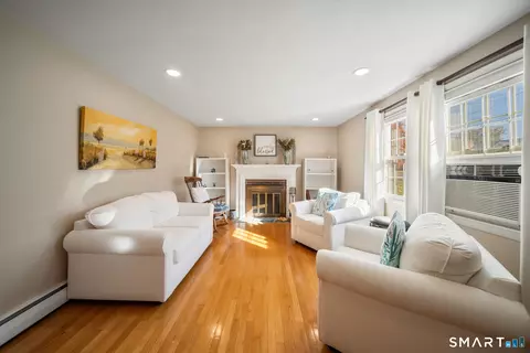 Living - 55 Berkeley Rd, Middletown, CT 06457 photo 5 of 6