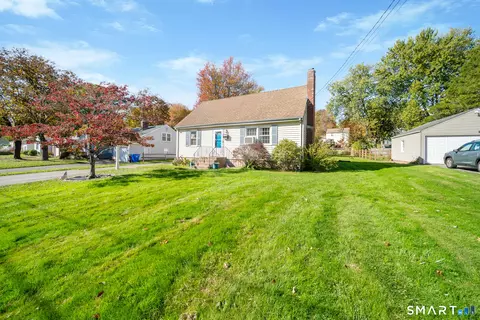 Exterior - 55 Berkeley Rd, Middletown, CT 06457 photo 2 of 5
