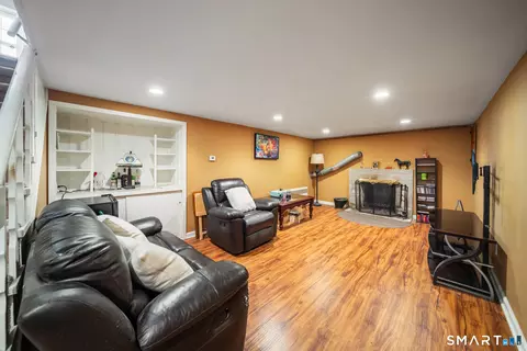 Other - 55 Berkeley Rd, Middletown, CT 06457 photo 5 of 6