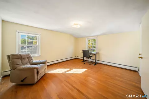 Bedroom - 55 Berkeley Rd, Middletown, CT 06457 photo 4 of 5