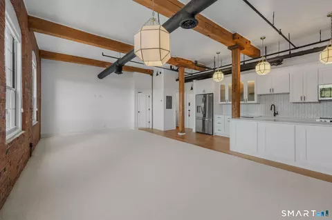 Living - 92 Main St #410, Deep River, CT 06417 photo 3 of 5