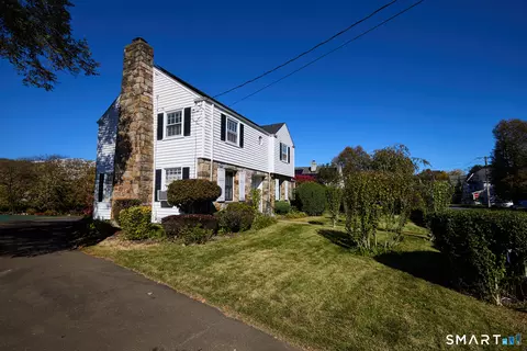 160 Astoria Ave, Bridgeport, CT 06604