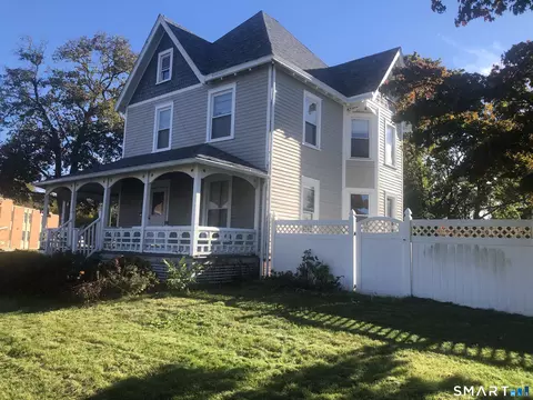 1422 Main St, East Hartford, CT 06108