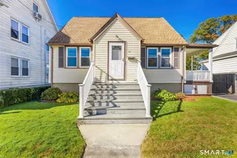 78 High Park Ave, Stratford, CT 06615