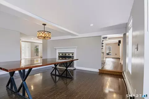 Dining - 2 Middle Rd, Preston, CT 06365 photo 1 of 2