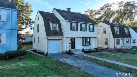 163 Manchester St, Hartford, CT 06112