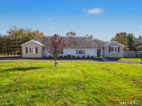 147 Chapel St, Stratford, CT 06614
