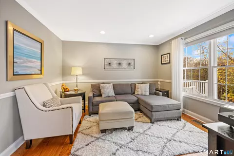 Living - 6 Boulder Brook Ct #U-63, Prospect, CT 06712 photo 1 of 2