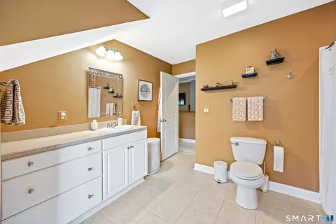 Bath - 6 Boulder Brook Ct #U-63, Prospect, CT 06712 photo 3 of 3