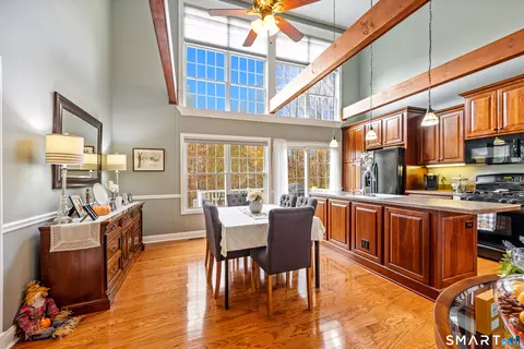 Dining - 6 Boulder Brook Ct #U-63, Prospect, CT 06712 photo 4 of 5