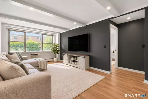 65 Glenbrook Rd #1E, Stamford, CT 06902