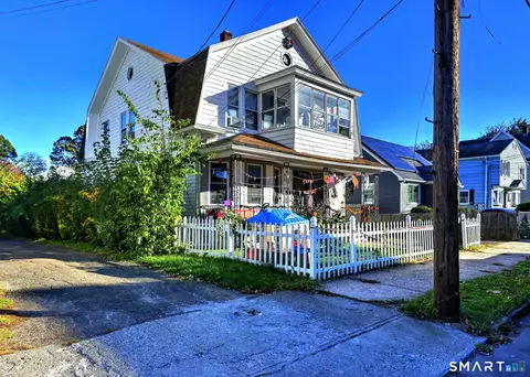 130 Horace St, Bridgeport, CT 06610