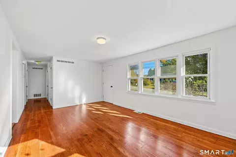 Living - 81 River Rd, Preston, CT 06365 photo 1 of 2