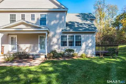 7 Reggie Way #F, Broad Brook, CT 06016