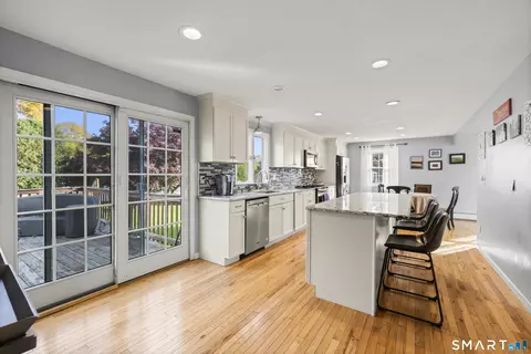 Kitchen - 41 Sunnyview Dr, Suffield, CT 06078 photo 4 of 4
