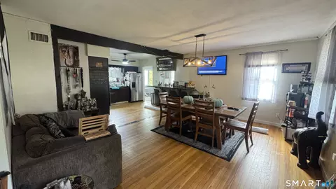Entry Way - Undisclosed, Hamden, CT 06514 photo 1 of 5