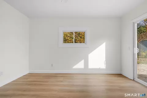 Bedroom - 70 Circle Dr, Wallingford, CT 06492 photo 1 of 10