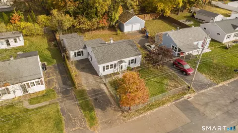 View/Area - 70 Circle Dr, Wallingford, CT 06492 photo 1 of 1