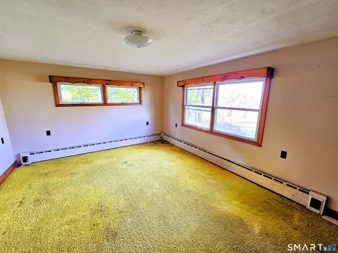 Bedroom - 1094 Pomfret Rd, Hampton, CT 06247 photo 1 of 7