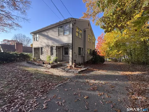 49-51 Clinton St, Glastonbury, CT 06033