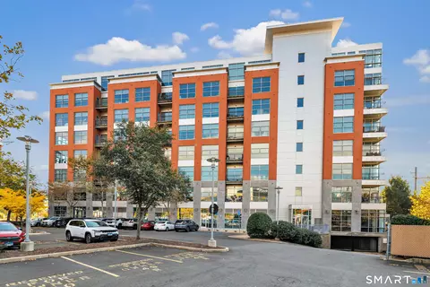 33 N Water St #703, Norwalk, CT 06854