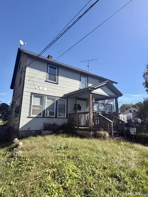 24 Spring St, Killingly, CT 06239 photo 2