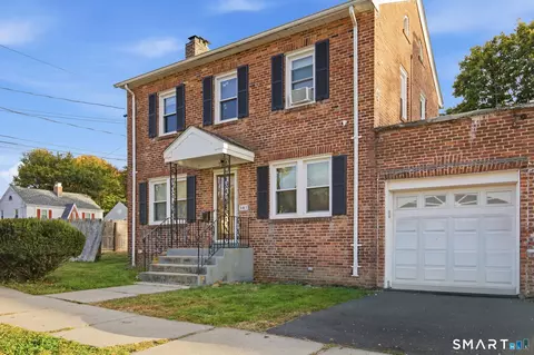 361 Linnmoore St, Hartford, CT 06106