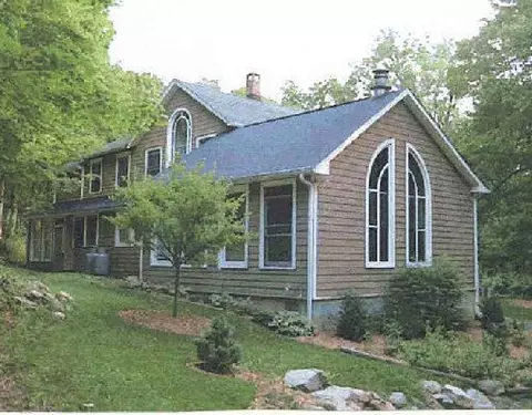 16 Maple St, Weston, CT 06883 photo 1