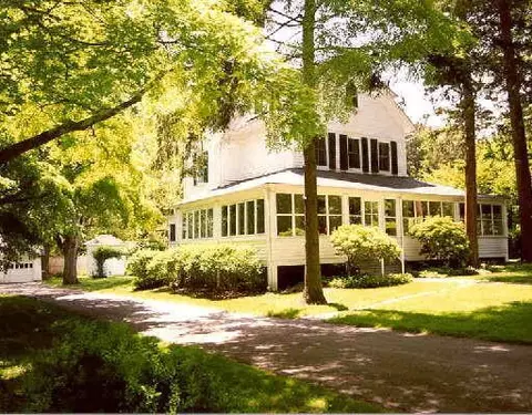 7 Prospect Ave, Darien, CT 06820 photo 1
