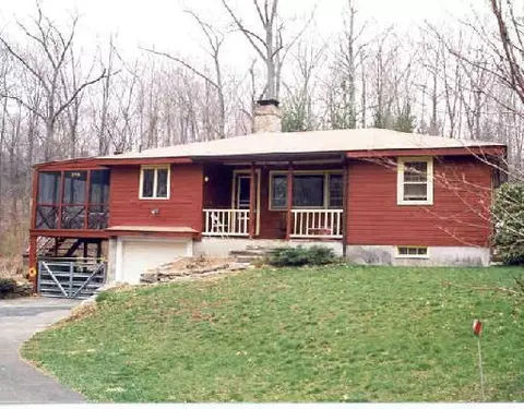 242 Berkshire Rd, Sandy Hook, CT 06482 photo 1