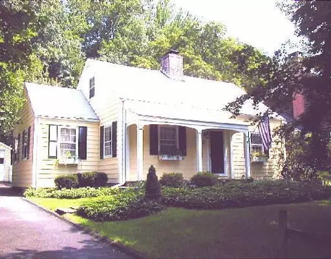 13 Devon Rd, Darien, CT 06820 photo 1