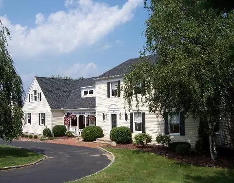 24 Squire Rd, Monroe, CT 06468 photo 1