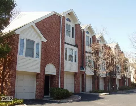4 Pine Brook Ln, Darien, CT 06820 photo 1
