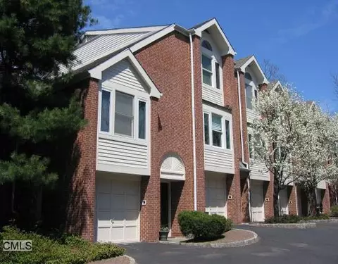 7 Pine Brook Ln, Darien, CT 06820 photo 1