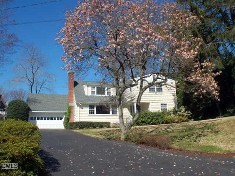 15 Pell Pl, Greenwich, CT 06878 photo 1