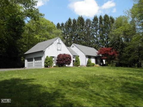 546 Lambert Rd, Orange, CT 06477 photo 1