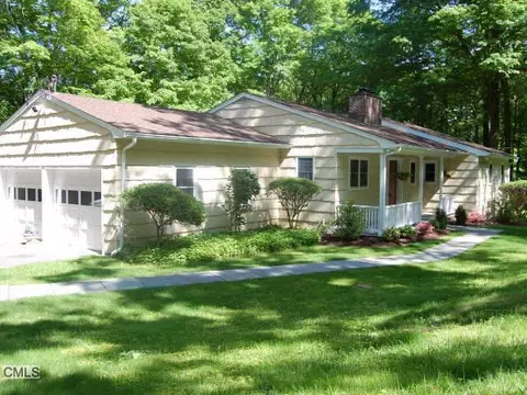 61 Rivergate Dr, Wilton, CT 06897 photo 1