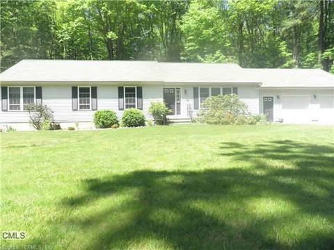 33 Edwards Rd, Bethany, CT 06524 photo 1