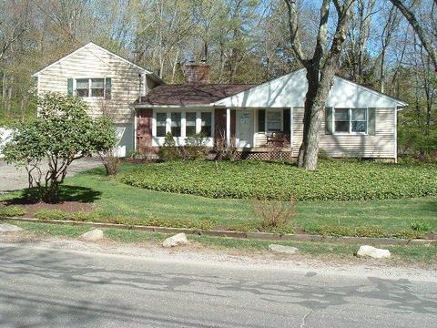 4 Wells Rd, Monroe, CT 06468 photo 1