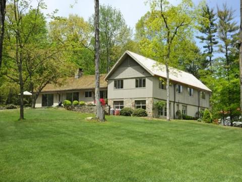 84 Burning Tree Rd, Greenwich, CT 06830 photo 1
