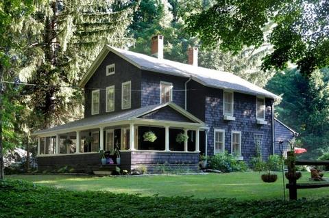 33 Station Rd, Redding, CT 06896 photo 1