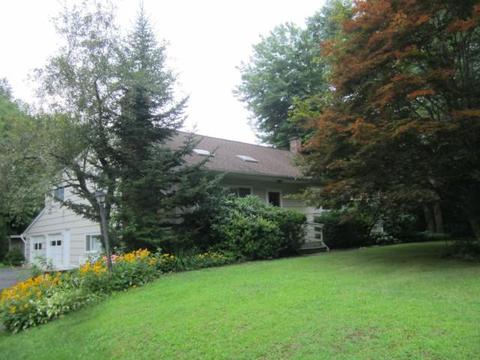 6 Paugussett Rd, Sandy Hook, CT 06482 photo 1