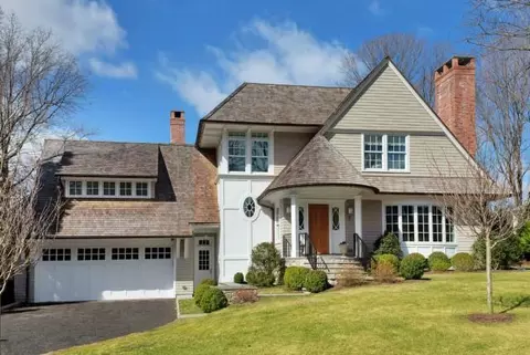 7 Hearthstone Dr, Riverside, CT 06878 photo 1