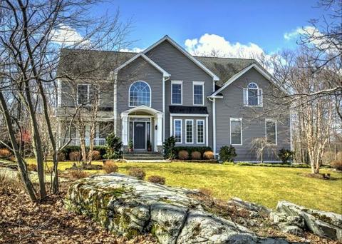 23 Chadwick Ct, Monroe, CT 06468 photo 1